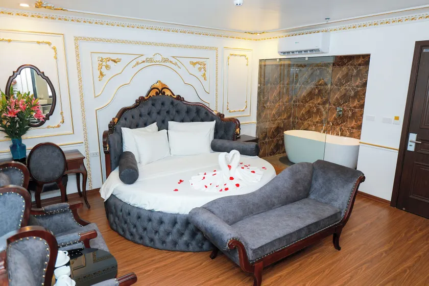 Royal Trau Quy Boutique Hotel - Image 1