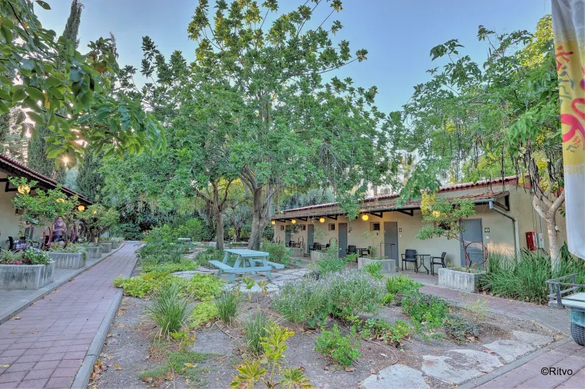 Ashdot Yaacov Ichud Kibbutz Country Lodging - Image 1