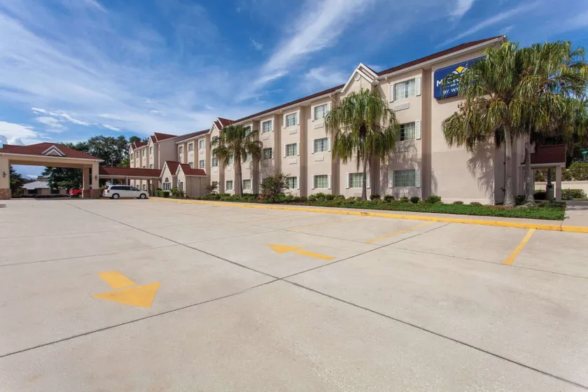 Microtel Inn and Suites by Wyndham - Lady Lake/ The Villages - Image 1