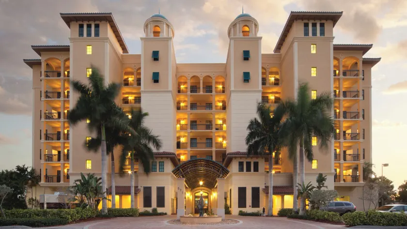 Holiday Inn Club Vacations Sunset Cove Resort - Image 1