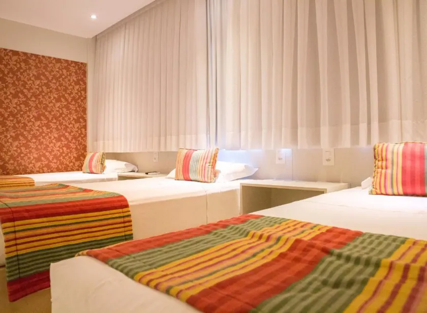 Hotel Girassol Plaza - Image 1