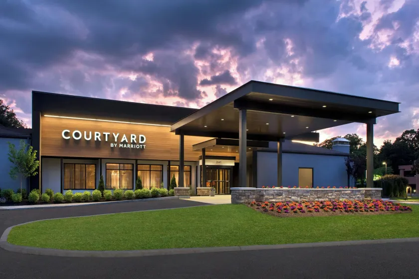 Courtyard by Marriott Poughkeepsie - Image 1
