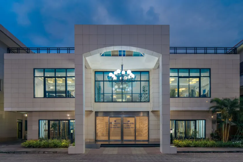 Protea Hotel by Marriott Lagos Kuramo Waters - Image 1