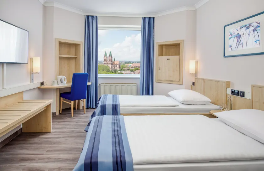 Hotel Freiburg City Center by Leonardo Hotels - Image 1