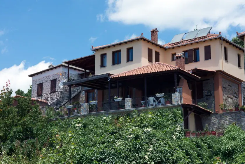 Mansion Terpou - Image 1