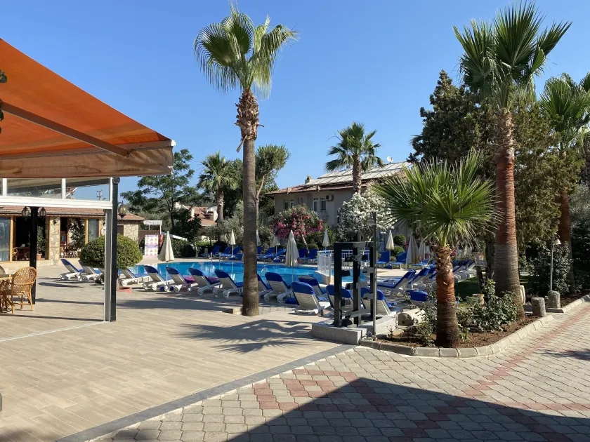 Gorkem Hotel & Apartments - Image 1