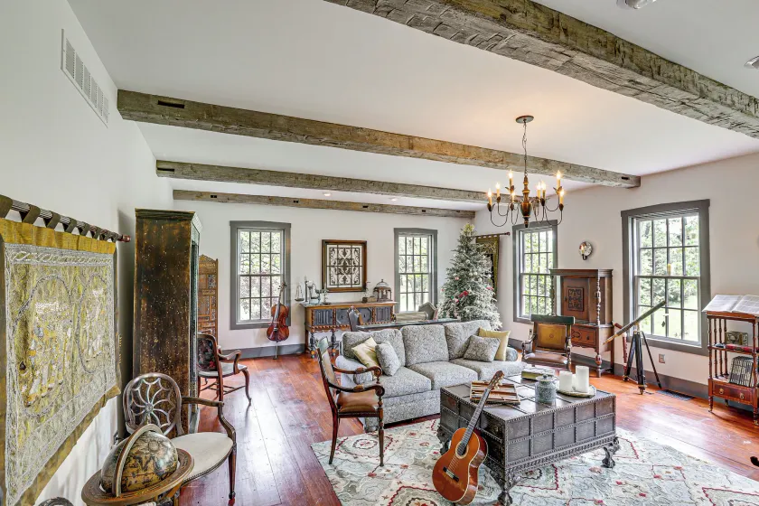 Spacious & Historic Cabin in New Haven w/ Pond! - Image 1