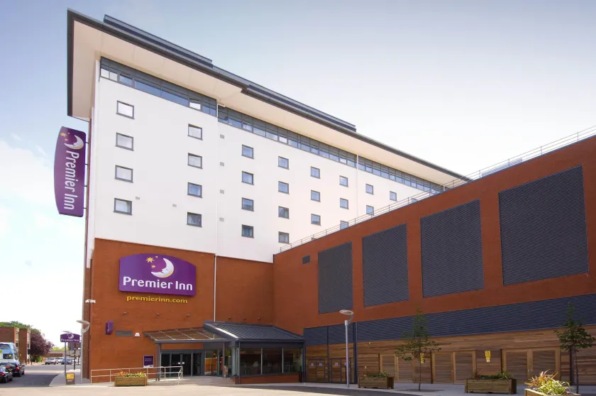 Premier Inn Coventry City Centre - Belgrade Plaza - Image 1