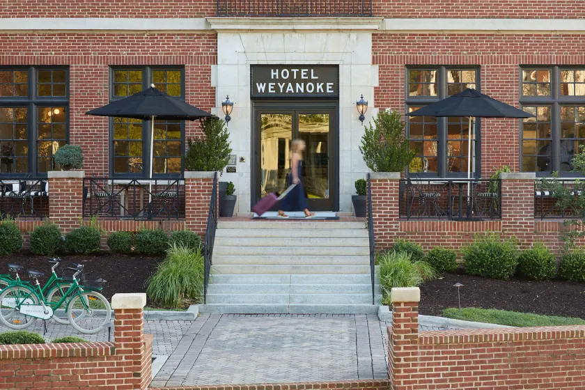 Hotel Weyanoke - Image 1
