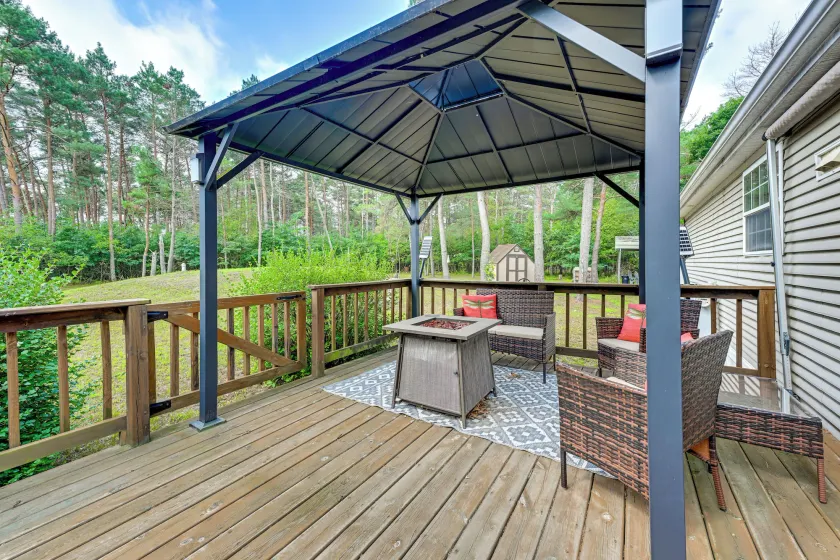 4-season Retreat: Hunt, Fish, Atv/snowmobile, Golf - Image 1