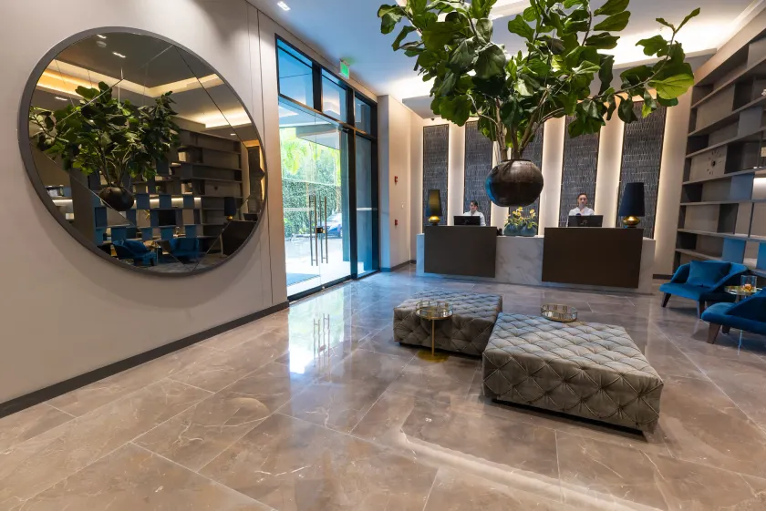 Hotel York Luxury Suites Medellin by Preferred - Interior entrance