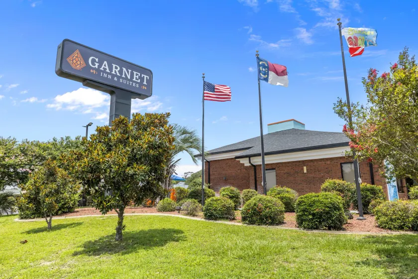Garnet Inn & Suites, Morehead City near Atlantic Beach - Image 1