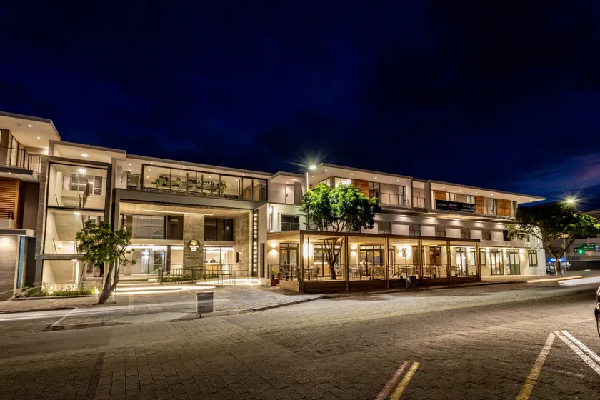 Plett Quarter Hotel - Lion Roars Hotels & Lodges - Image 1