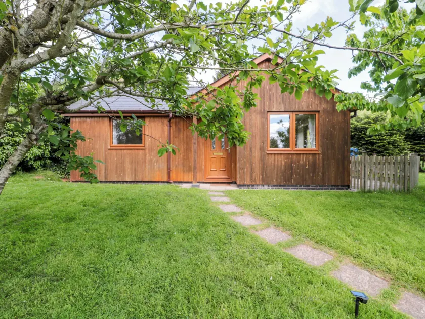 Orchard Cottage - Image 1