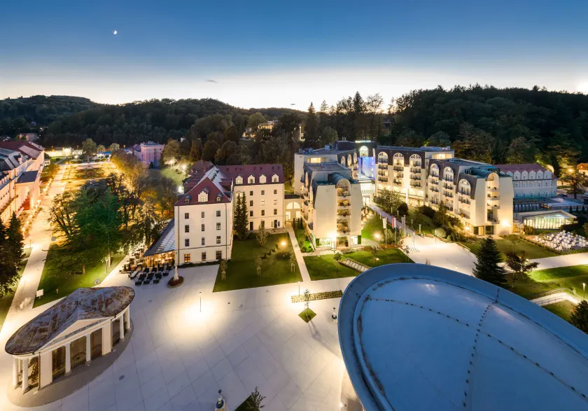 Hotel Zagreb - Health & Beauty - Image 1