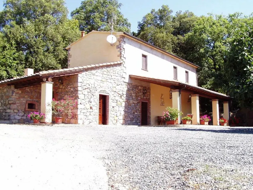 Splendid Relaxing Stay in the Tuscan Countryside - Image 1