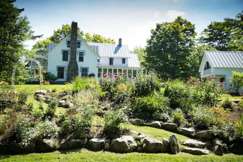 The Notch House - Image 1