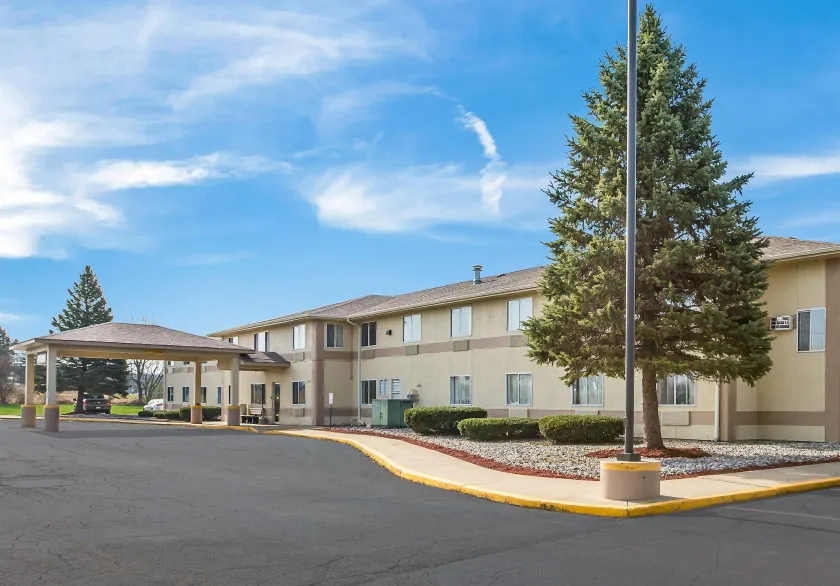 Americas Best Value Inn Charlotte - Image 1