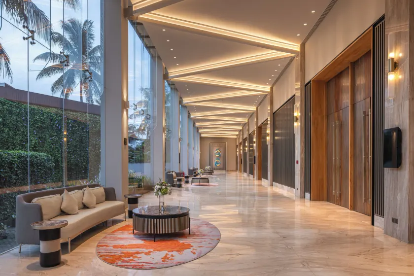 Grand Silver Ray - Lobby