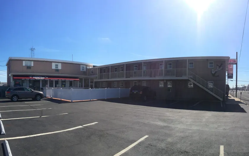 Anchor Motel - Image 1