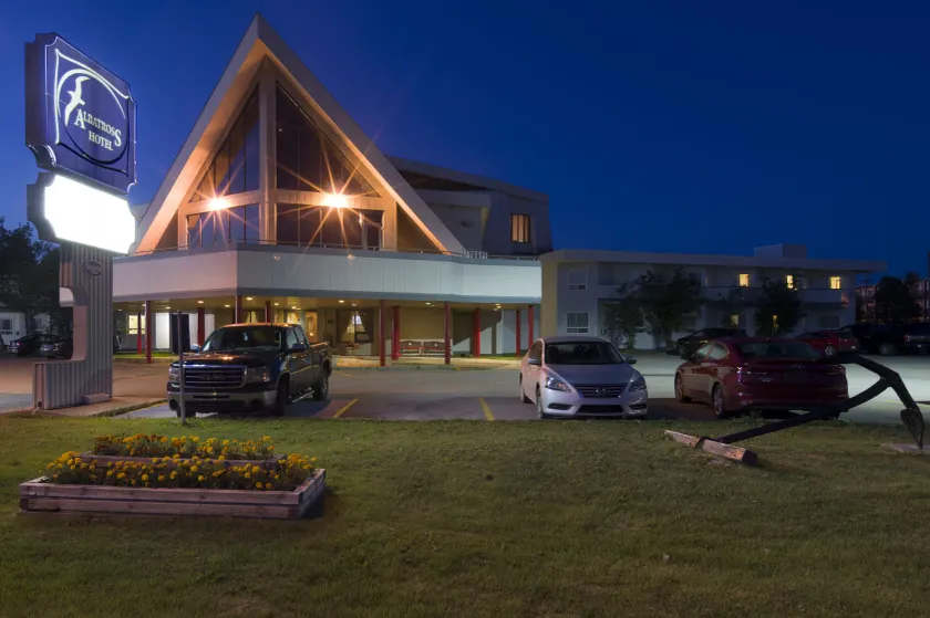 Albatross Hotel - Image 1