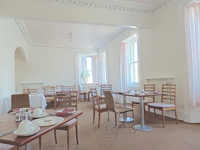 Waverley Hotel - Image 1
