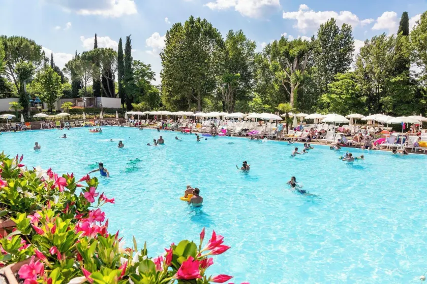 Hotel La Diga - Altomincio Family Park - Image 1