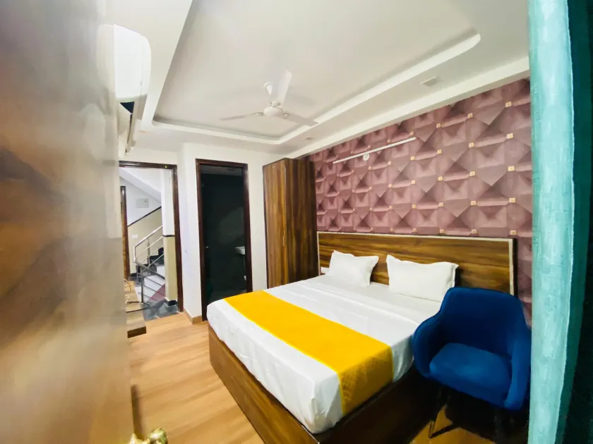 HOTEL SURYA INTERNATIONAL - Image 1