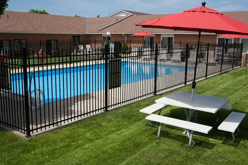 Super 8 by Wyndham Port Elgin - Image 1