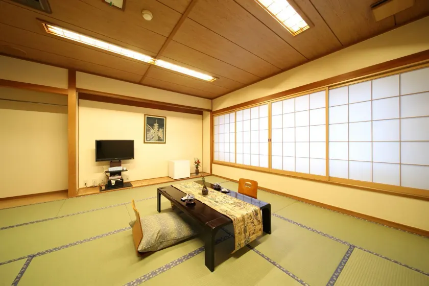 Saga Grace Hotel - Image 1