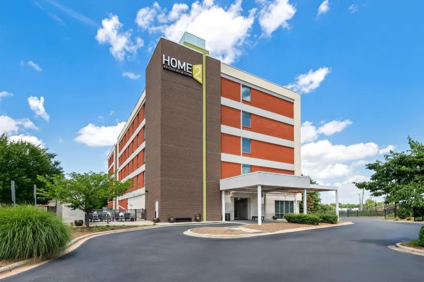 Home2 Suites by Hilton Charlotte Airport - Image 1