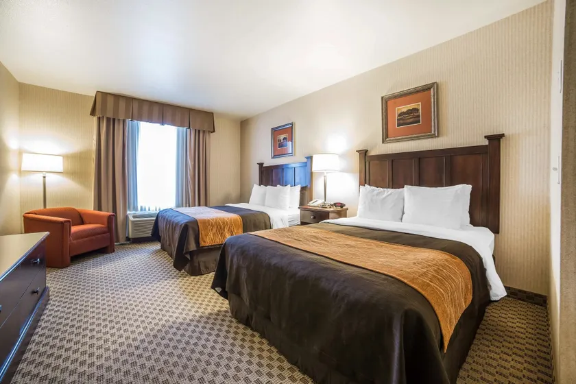 Comfort Inn & Suites Henderson - Las Vegas - Image 1