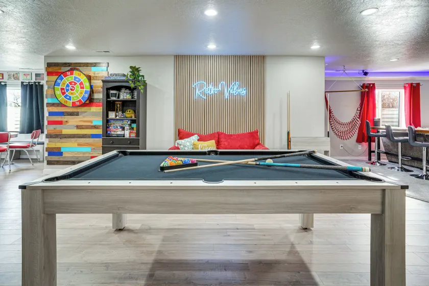 Retro + Bright! Family-friendly Daylight Unit - Image 1