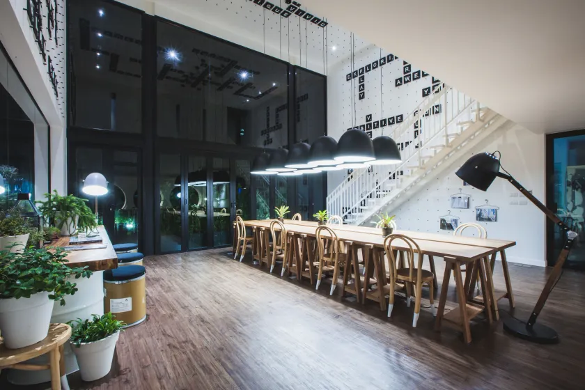 Blu Monkey Hub and Hotel Phuket Town- Free All Day Coworking space - Coin salon dans le hall