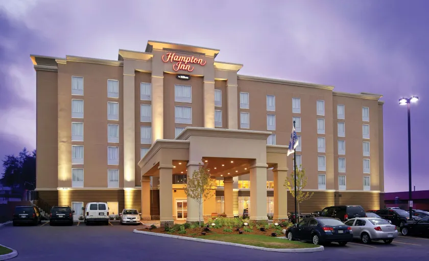 Hampton Inn North Olmsted Cleveland Airport - Image 1