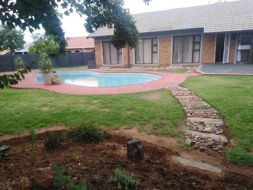 Bountyful Guest House - Image 1