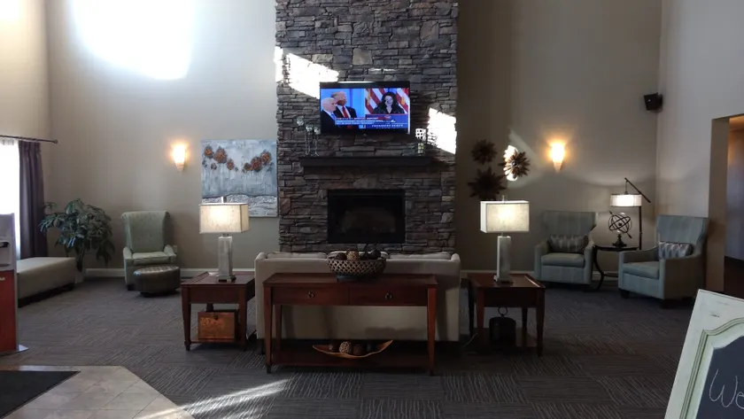 GrandStay Hotel & Suites Thief River Falls - Siddeområde i lobbyen