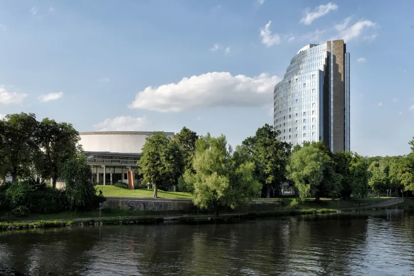 Maritim Hotel Ulm - Image 1