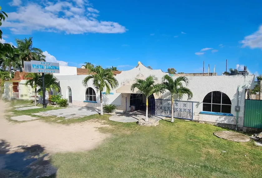 Hotel Vista Laguna Bacalar - Image 1