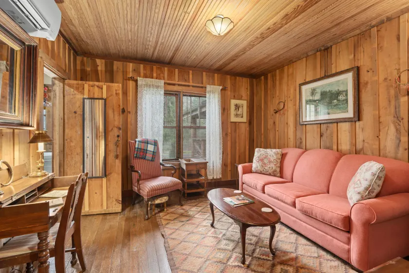 Glen Choga Lodge - Image 1