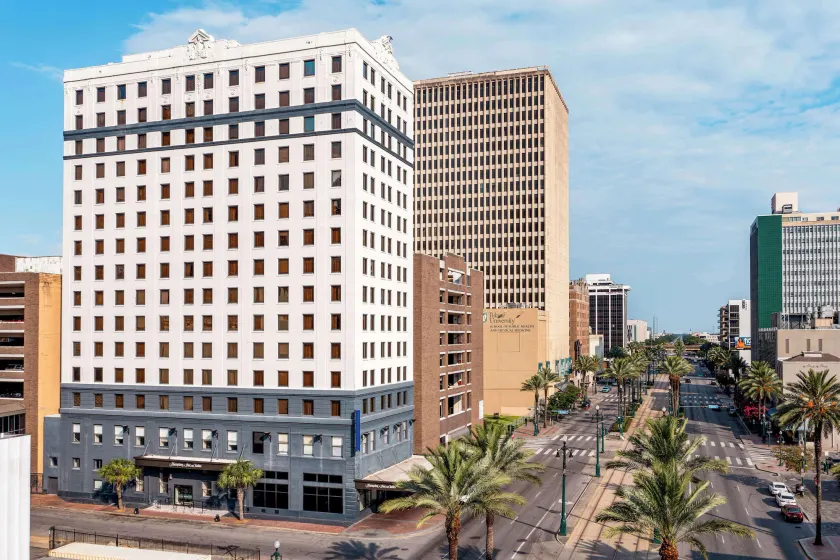 Hampton Inn & Suites New Orleans Canal St. French Quarter - Image 1