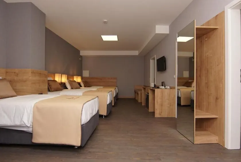 Casa Constanza Hotel Garni - Image 1