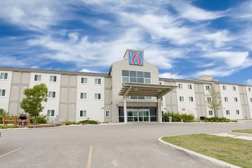 Motel 6-Brandon, MB - Image 1