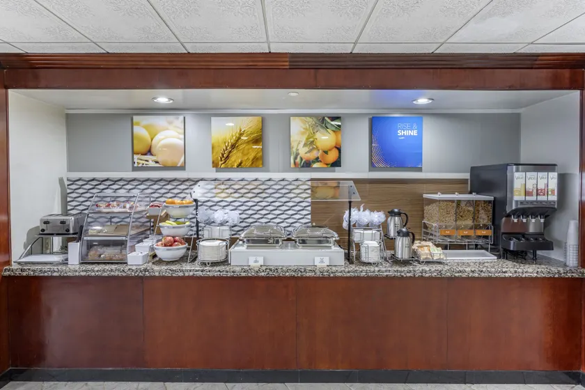 Comfort Inn Paramus - Hackensack - Image 1
