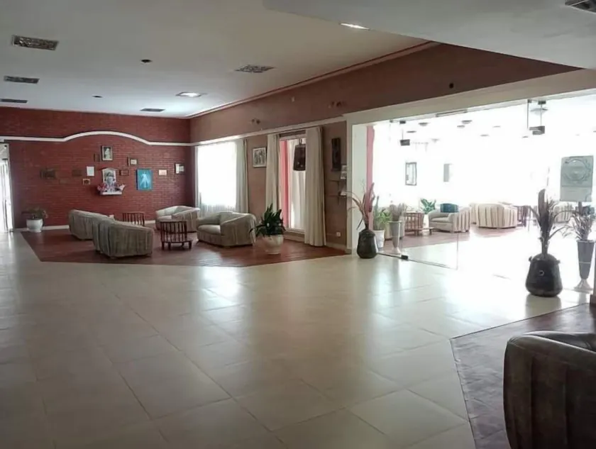 Intersur Independencia - Hall