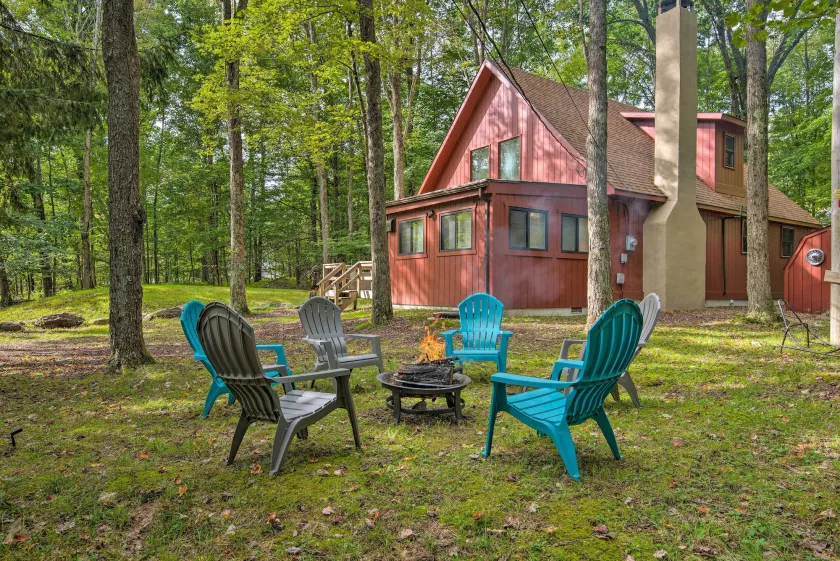 Mtn Getaway w/ Indoor Hot Tub, Golfers Welcome! - Image 1