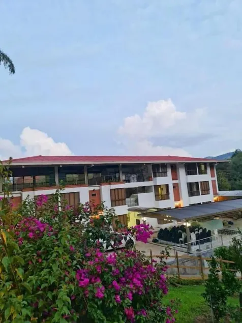 Hotel Bahia Del Faro - Image 1