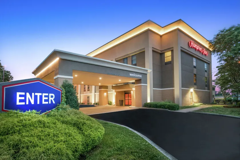 Hampton Inn Corydon - Image 1