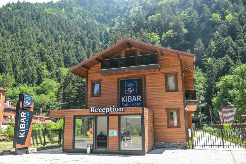 Kibar Hotel - Image 1