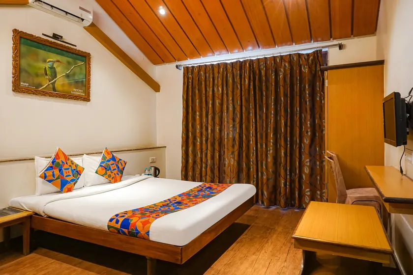 Hotel Lotus - Image 1